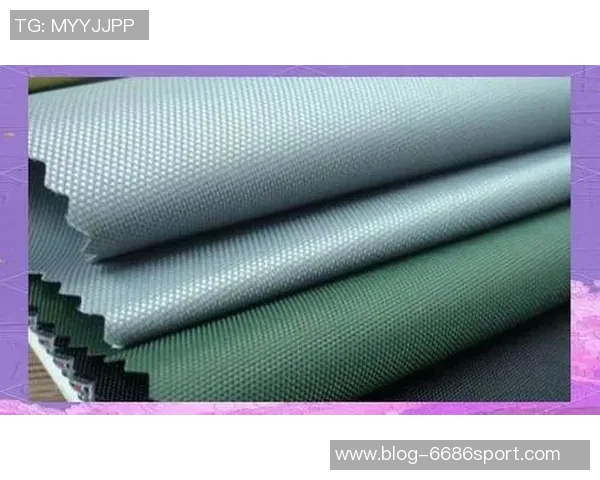 男生挂件足球的魅力与时尚搭配技巧解析 男生挂件足球的魅力与时尚搭配技巧解析